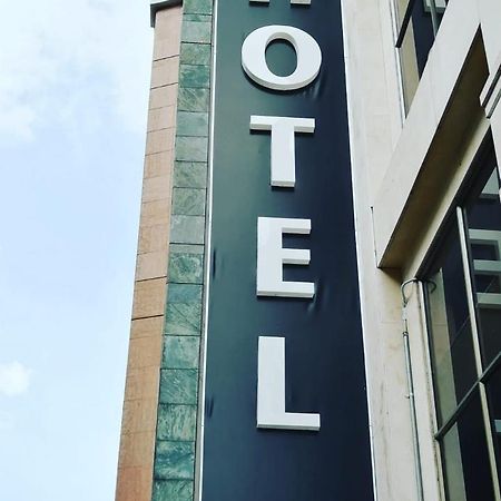 Hotel Golden Suite Pereira Luaran gambar