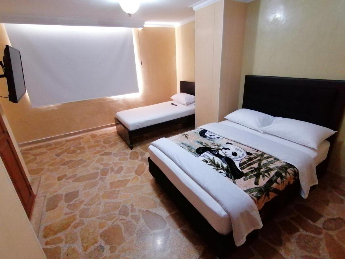 Hotel Golden Suite Pereira Luaran gambar